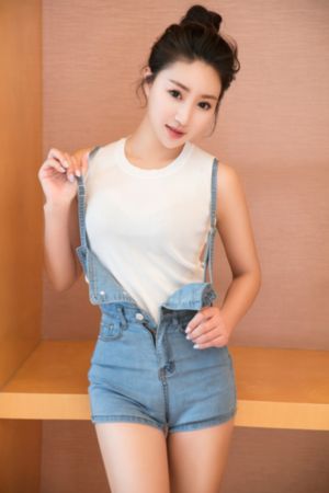 公交车揉捏大乳呻吟娇喘在线观看_1080P免费播放