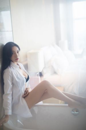 漂亮女秘书的目的_超清高清视频观看