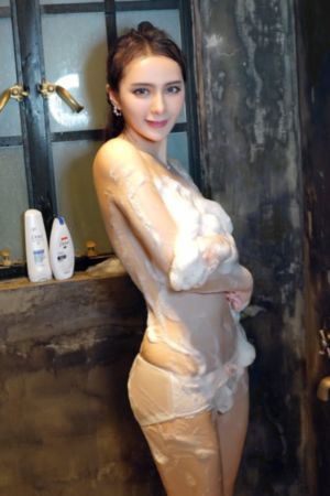 与僧侣交合的夜晚_BD英语全集免费播放
