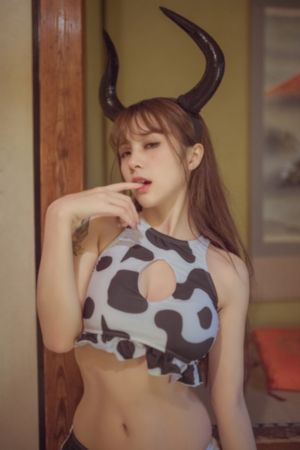 女秘书的条件电影_4K超清在线观看