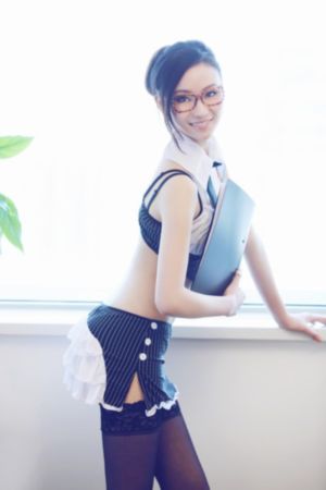 捆绑女警调教束缚白丝_720神马影院手机在线
