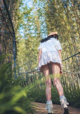 茅坑里的僵尸_1080P手机在线观看